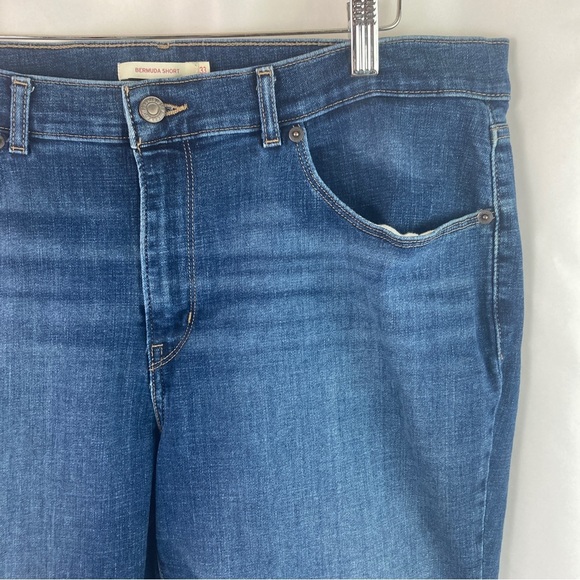 LEVI Strauss & Co Bermuda Shorts size 33 - Picture 8 of 11